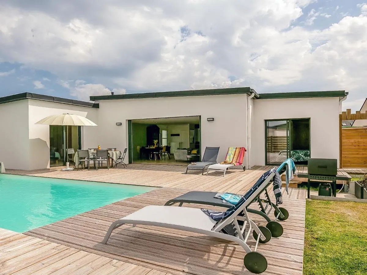 Holiday Home Les Lagons Du Lividic By Interhome Plouneour-Trez France